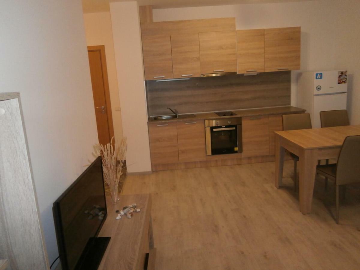 Apartments In Las Brisas Бургас Екстериор снимка