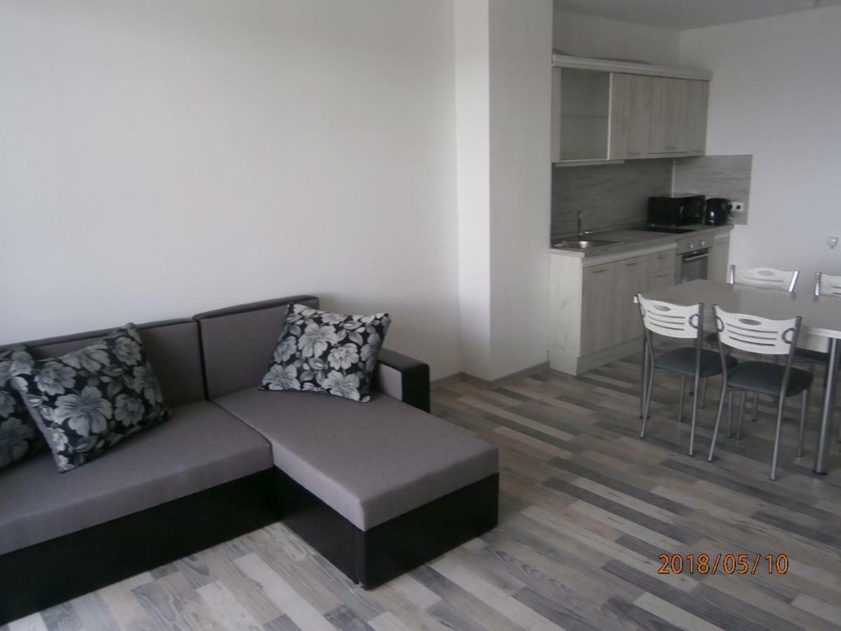 Apartments In Las Brisas Бургас Екстериор снимка